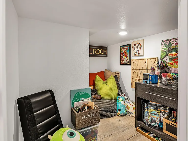 2033 Pebble Bend Dr — Photo 31