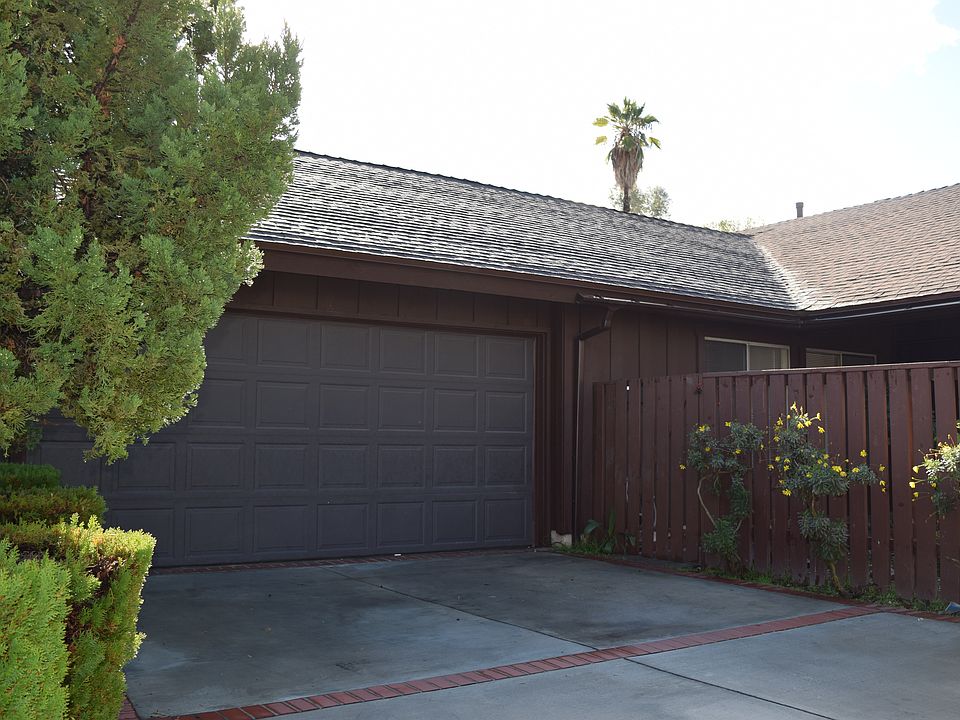 1st image of 1826 E Woodgate Dr