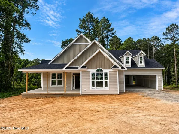 695 Sunset Drive, Carthage, NC 28327