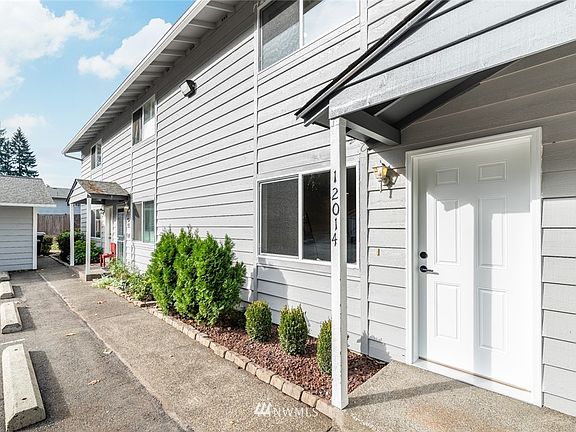 3rd image of 12014 124th Avenue Ct E