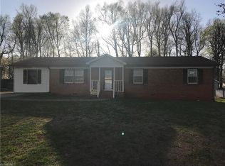 4041 Crescent Ave, Trinity, NC 27370