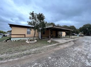 8 Shafter Rd, Brackettville, TX 78832