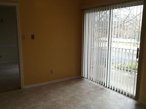 3rd image of 6515 Park Central Way APT C