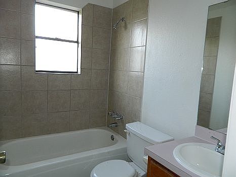 1st image of 105 W Hogan Dr