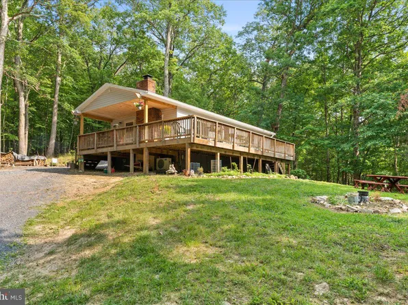 864 Blackberry Ln, New Market, VA 22844