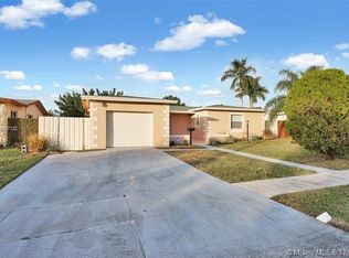 6533 SW 10th Ct, North Lauderdale, FL 33068