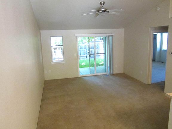 2nd image of 116 Cottonwood Dr