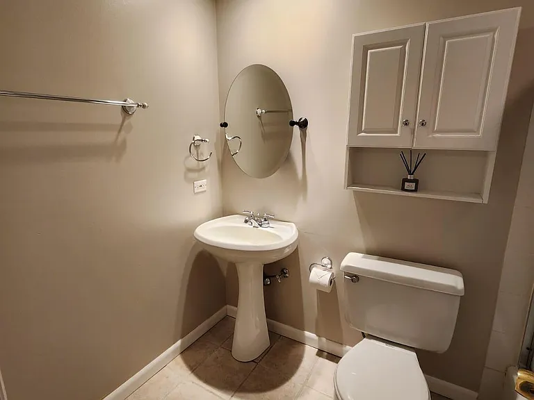 560 Shorely Dr #204 — Photo 32