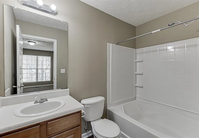 2883 Creek Bottom Ct — Photo 30