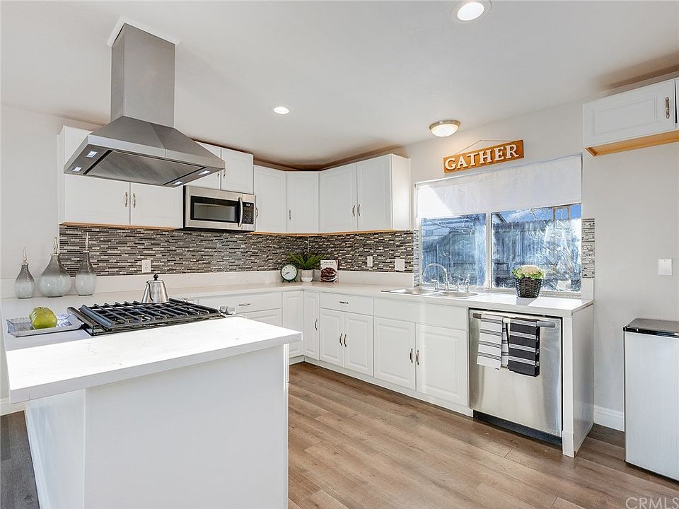 2nd image of 6755 Dorinda Dr