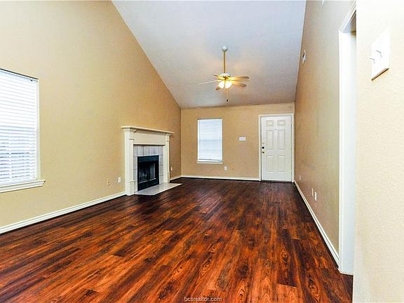 3rd image of 2111 Hidden Hollow Cir #A