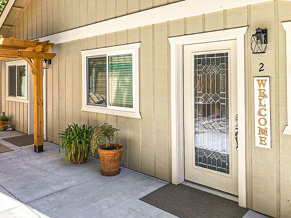 Private Entrance off Patio