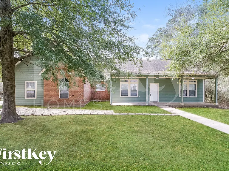 295 Cypress Dr — Photo 1