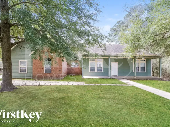 295 Cypress Dr, Conroe, TX 77304