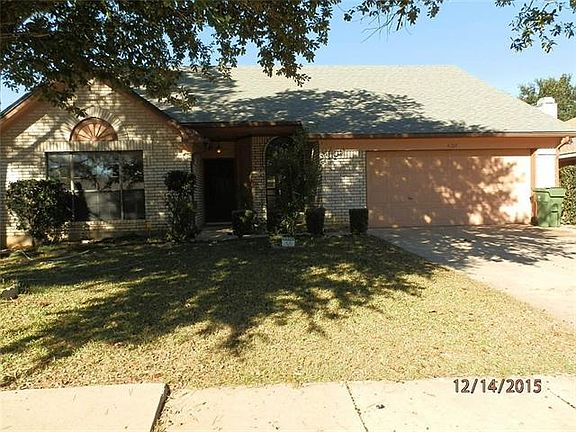 2nd image of 4107 Bradley Ln