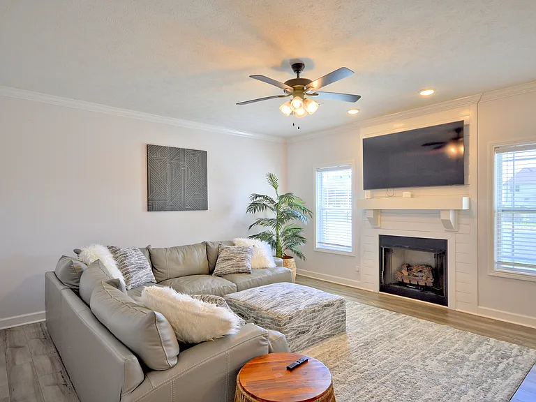 279 Bluebriar Trce — Photo 8