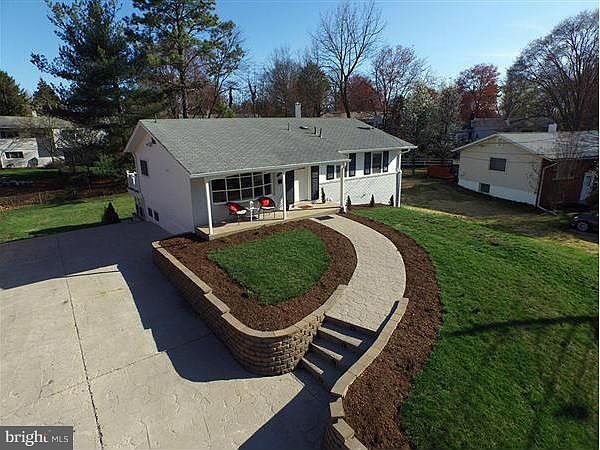 1st image of 7717 Rowan Ct