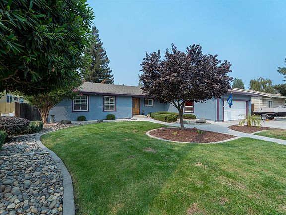 3rd image of 6719 Estelle Ave