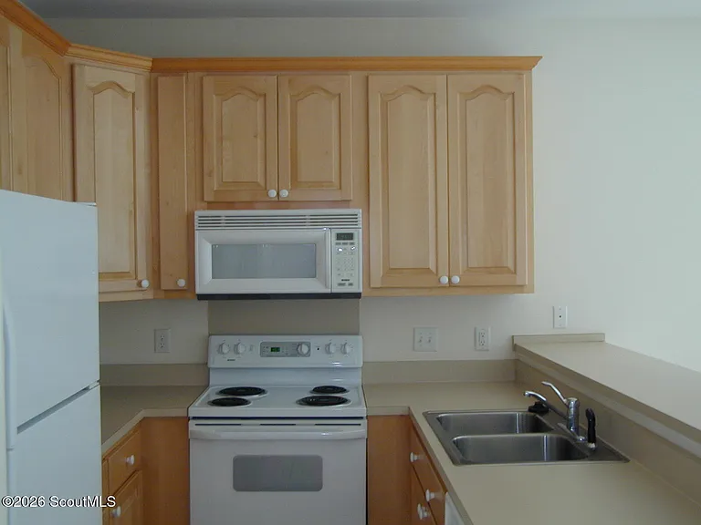 413 Atlantic Dr — Photo 10