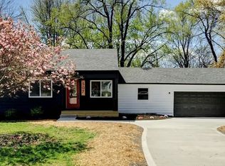 507 NW Holly Ln, Lees Summit, MO 64086