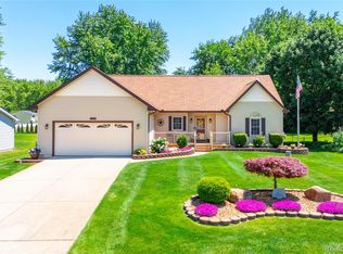 7373 Ponderosa Dr, Swartz Creek, MI 48473