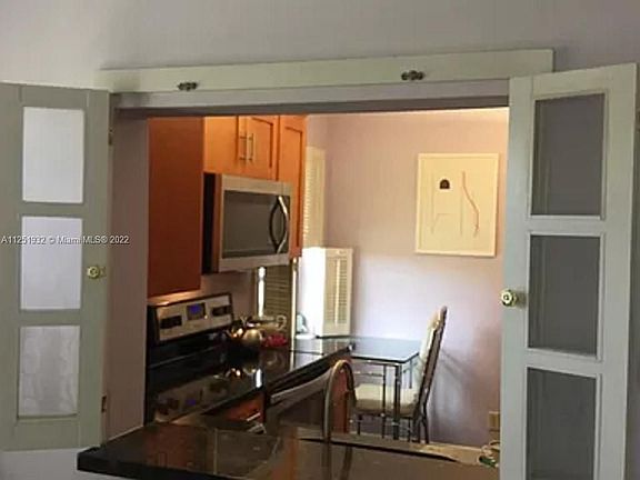 5th image of 2860 SW 22nd Ave #4180