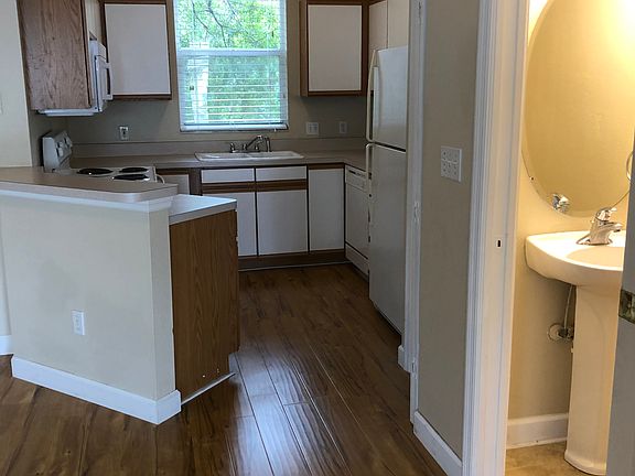4th image of 13512 Forest Lake Dr