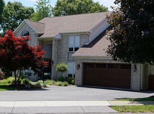 1211 Harrow Hill Ct, Coraopolis, PA 15108