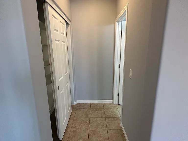 576 Glassford Ct — Photo 25