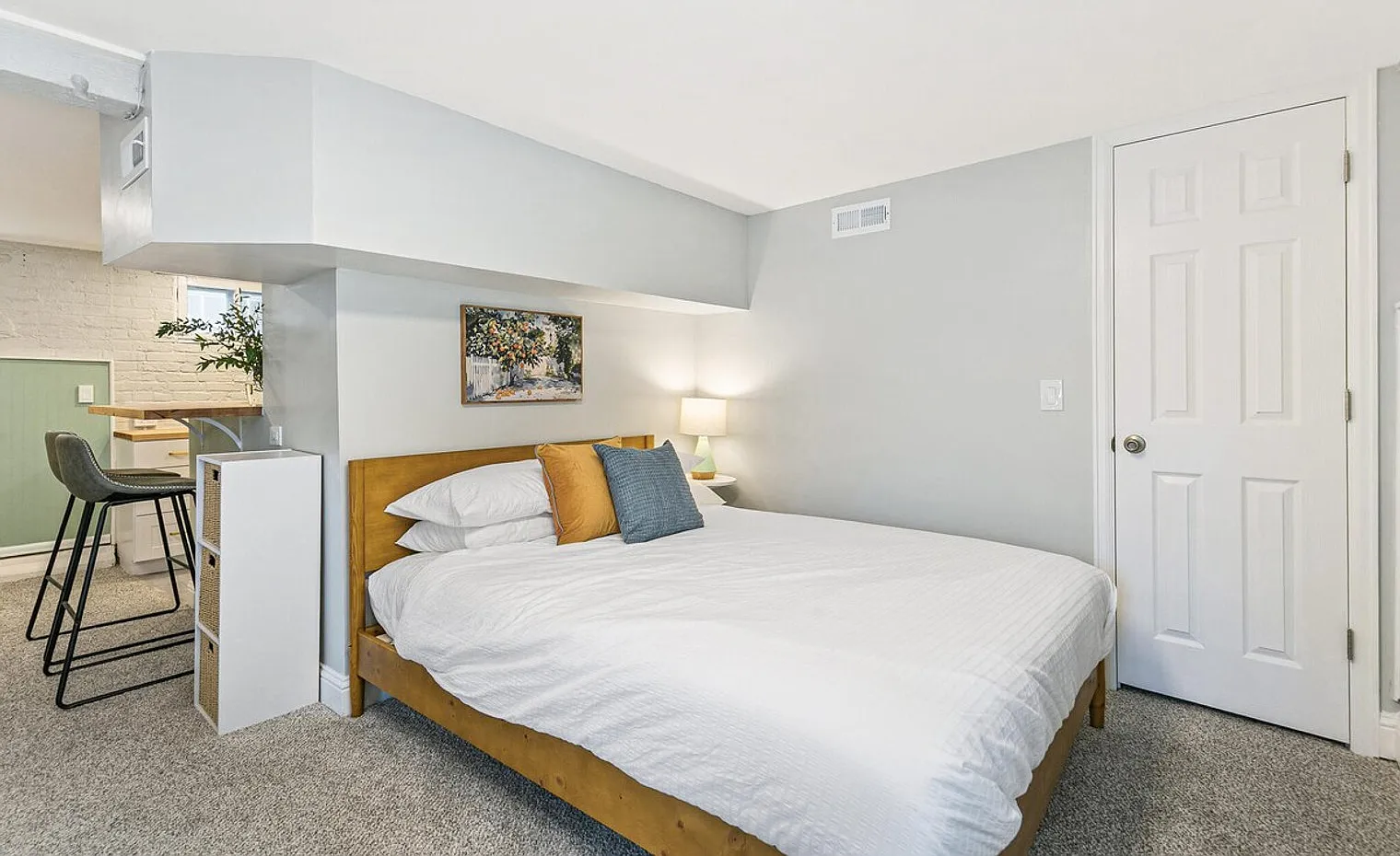1 bed, 1.0 bath, $3,387 — Photo 4