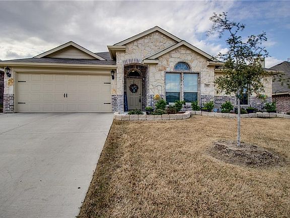 2nd image of 216 Jennie Marie Cir