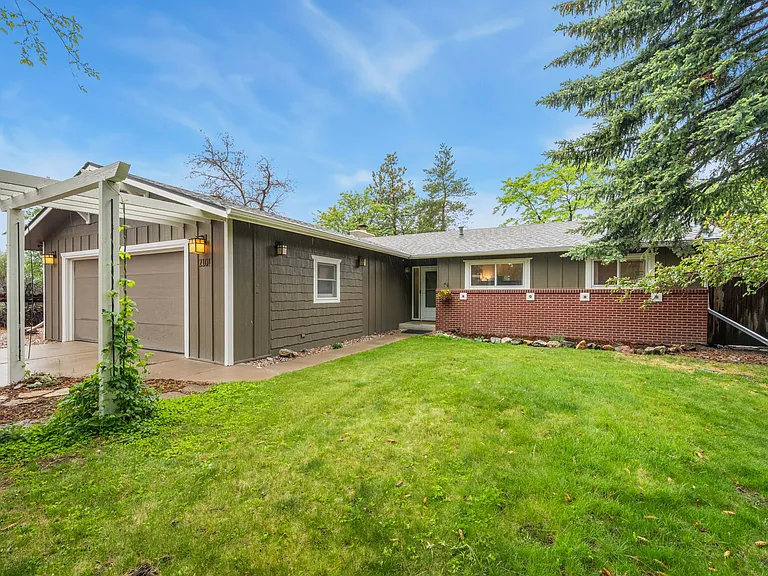 2101 Sandstone Dr — Photo 31
