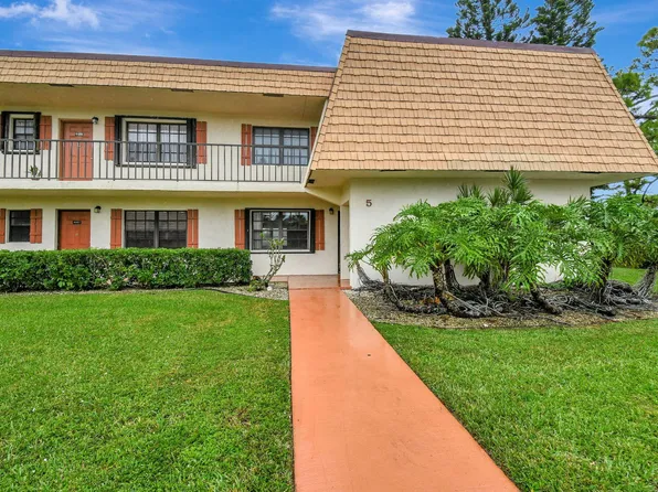 4489 Oak Terrace Drive, Greenacres, FL 33463