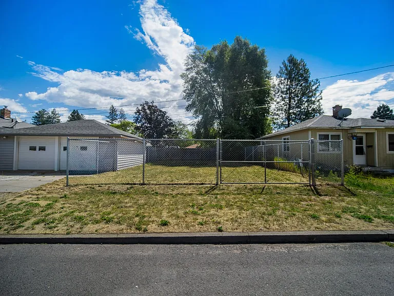 4127 W Broad Ave — Photo 32