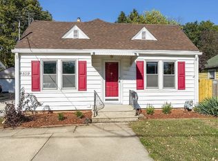 4509 Hickman Rd, Des Moines, IA 50310