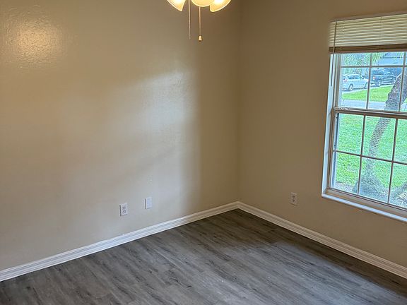 4th image of 4810 28th St SW