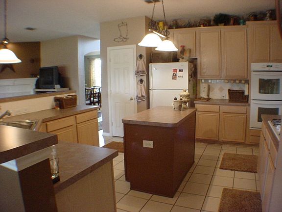 4th image of 2904 Ellington Ct