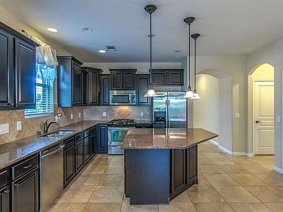 3rd image of 54 E Heritage Mill Cir