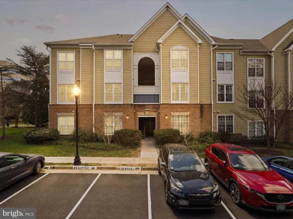 12901 Alton Sq APT 201, Herndon, VA 20170