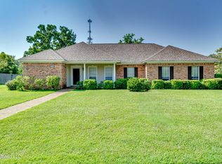 200 Oak Brook Dr, Brandon, MS 39047