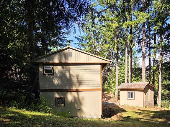3rd image of 2903 Knappett Rd