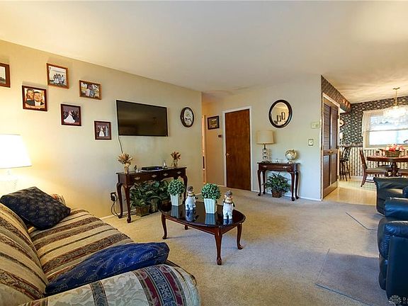 4th image of 345 Stubbs Dr
