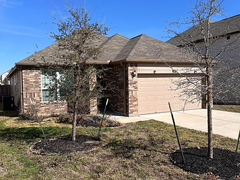 4715 Los Pines Way — Photo 16