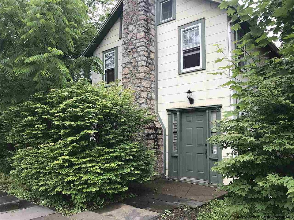 1st image of 59 N Chestnut St