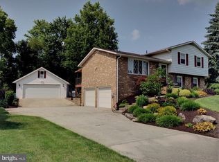 1488 Linden Rd, Chambersburg, PA 17202