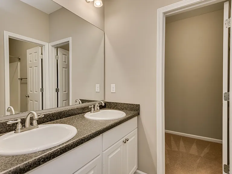 205 Old Berzelia Rd — Photo 11