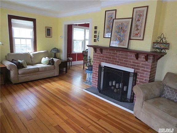 3rd image of 30 Herbert Ave