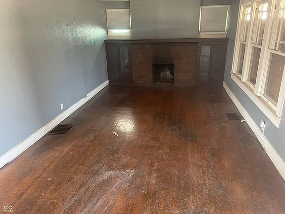 2nd image of 2022 N Olney St