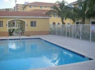 2198 NE 167th St, North Miami Beach, FL 33162