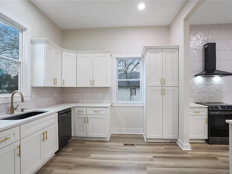 190 Adair Ave SE — Photo 14